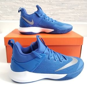 New NIKE Zoom Shift TB Sneakers